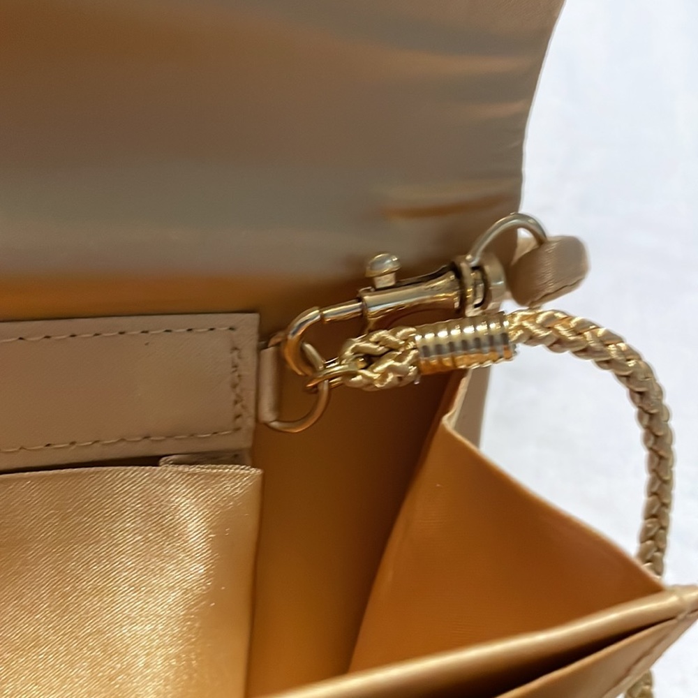 Valerie Stevens gold clutch - Picture 5 of 5